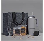 Yatta Graceful Goodies Hamper Grey